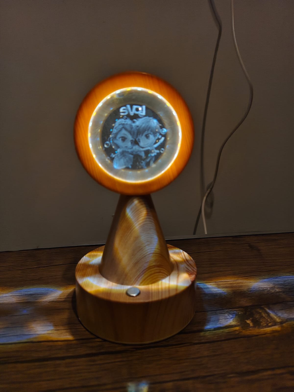 Wooden Touch Stand 3D Crystal Ball / بلورة زجاج بحامل خشبى