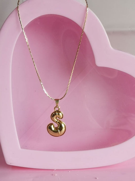 Necklace (Letter S) / سلسلة