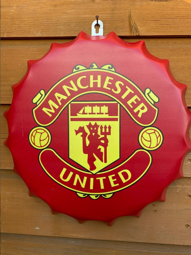 Decorative metal wall hat MANCHESTER UNITED / تابلوة معدن للحائط