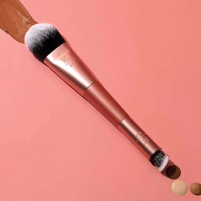 Makeup Brush / فرشاة مكياج