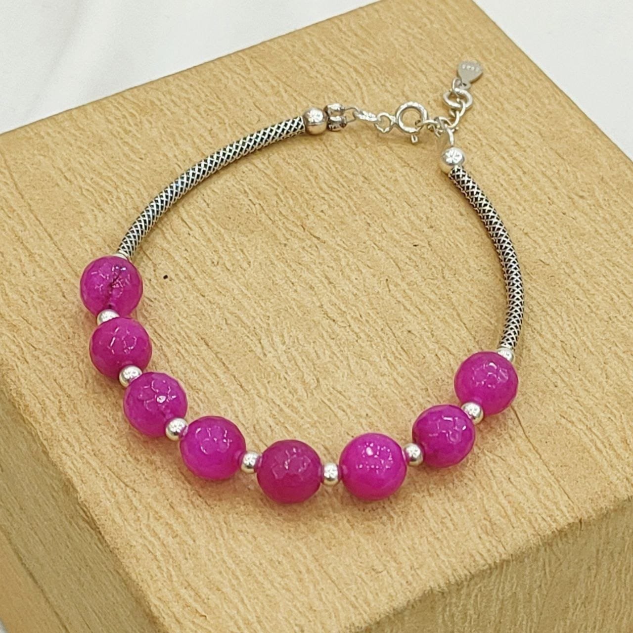 Silver fuchsia Pearls Bracelet / أنسيال فضة مع لؤلؤ فوشيا