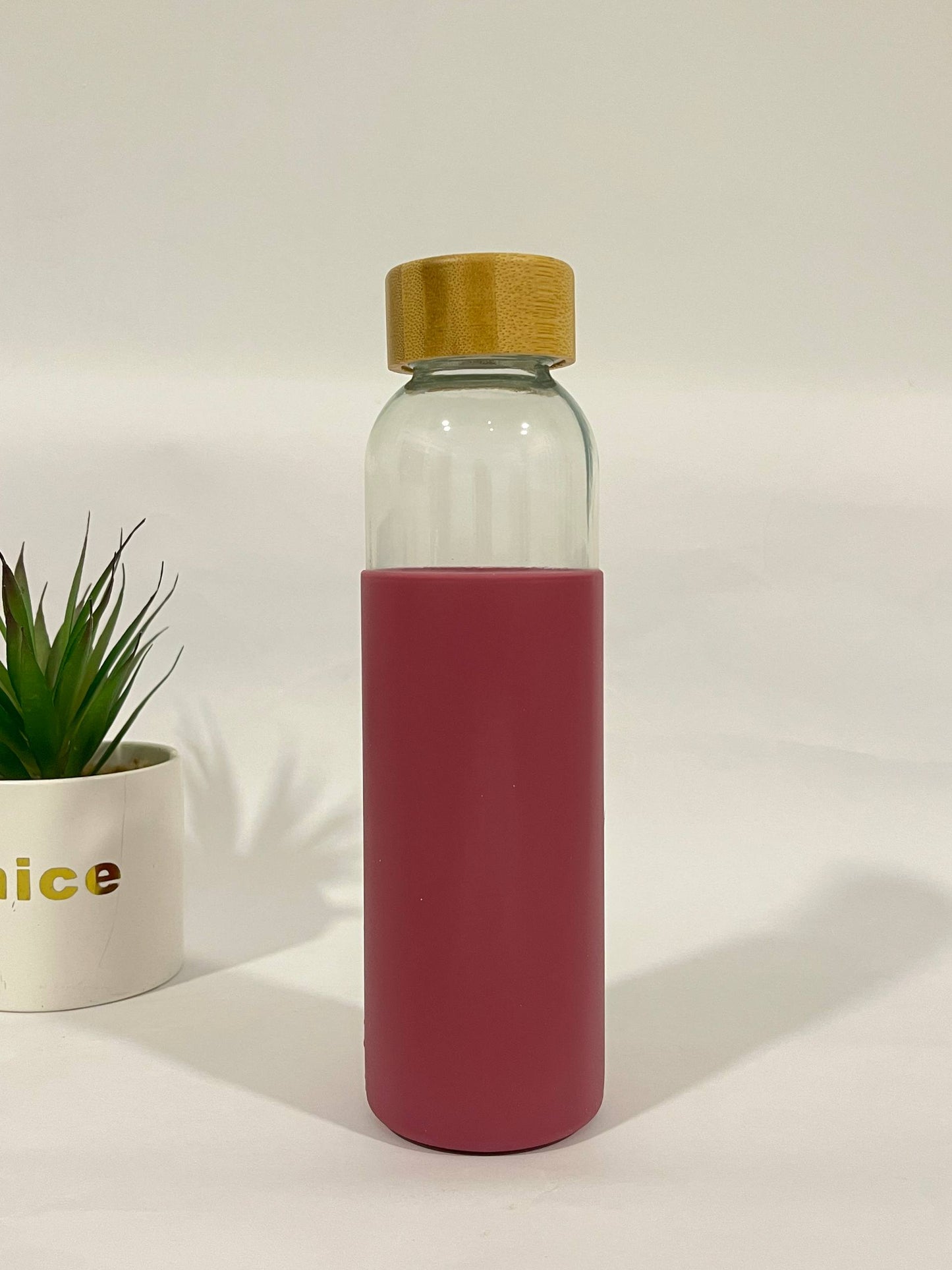 Glass Water Bottle / زجاجة مياة زجاج