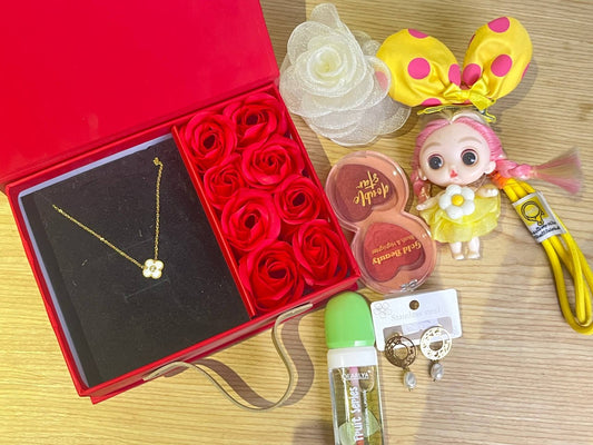 Queen's Gift Box