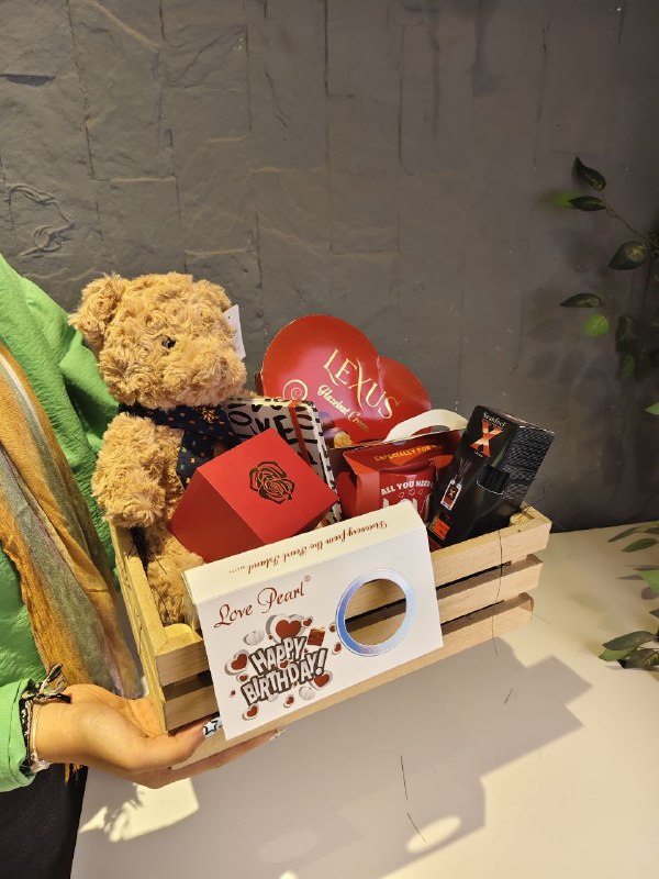 Bear Hug Box