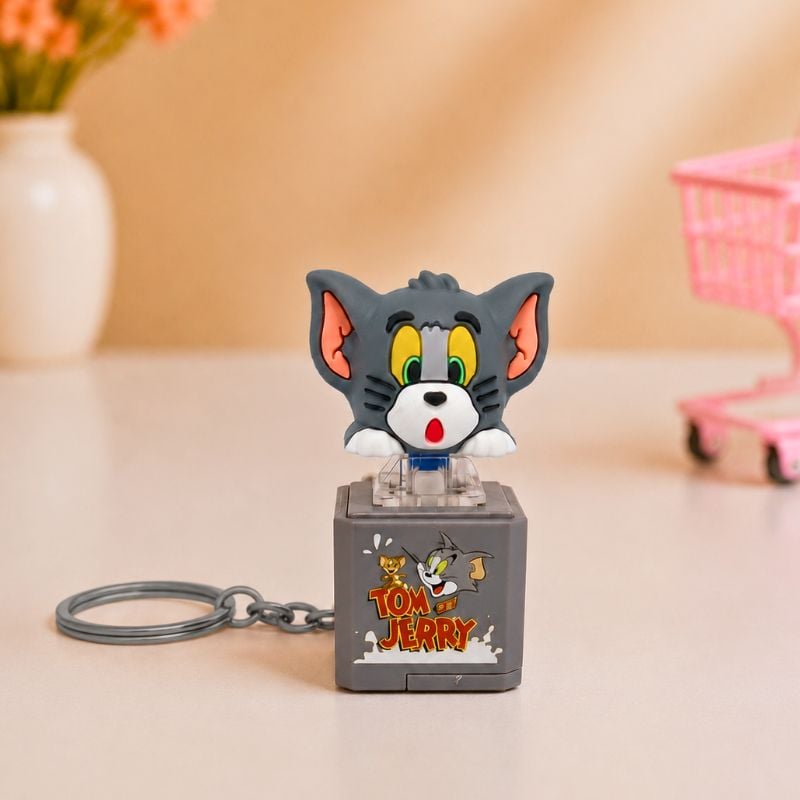 Light & Sound Cartoon Character Keychain / ميدالية مفاتيح على شكل شخصيات كرتونية مزودة بإضاءة وصوت